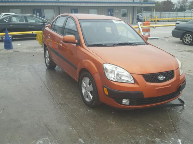 KNADE123886385359 - 2008 KIA RIO BASE ORANGE photo 1