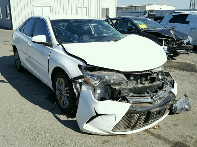 4T1BF1FKXHU325034 - 2017 TOYOTA CAMRY LE WHITE photo 1