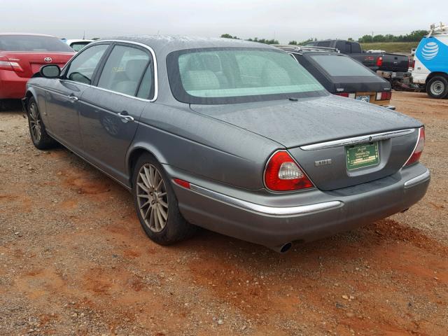 SAJWA79BX6SH08195 - 2006 JAGUAR XJ8 L SILVER photo 3