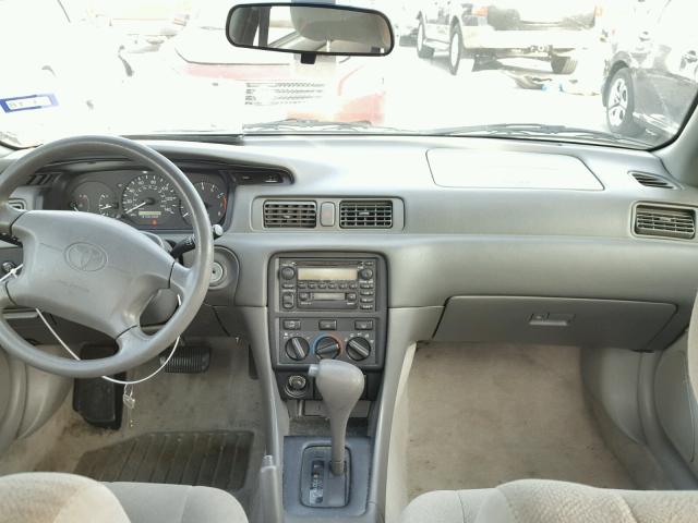 4T1BG22K11U775038 - 2001 TOYOTA CAMRY SILVER photo 9