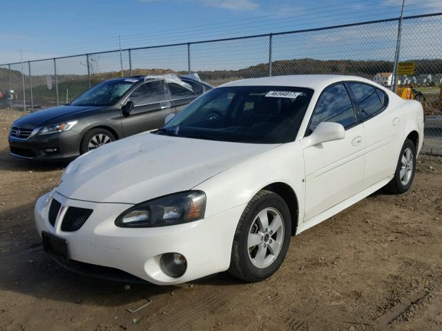 2G2WP552961256846 - 2006 PONTIAC GRAND PRIX WHITE photo 2