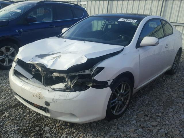 JTKDE177560108045 - 2006 SCION TC WHITE photo 2