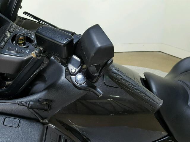 1HFSC47H6AA903659 - 2010 HONDA GL1800 BLACK photo 16