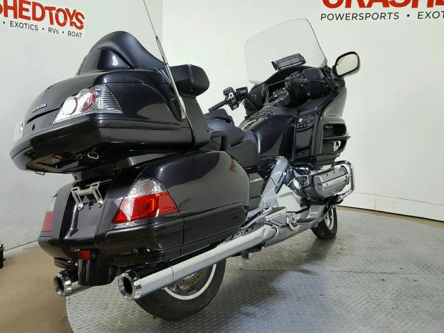 1HFSC47H6AA903659 - 2010 HONDA GL1800 BLACK photo 8