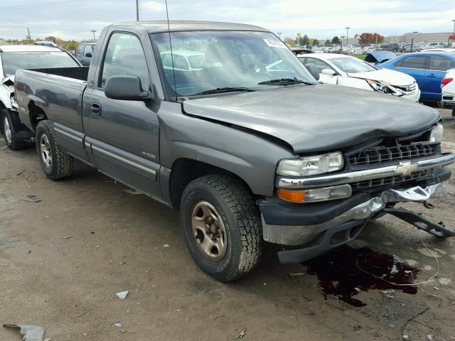 1GCEK14T2YE385277 - 2000 CHEVROLET SILVERADO GRAY photo 1