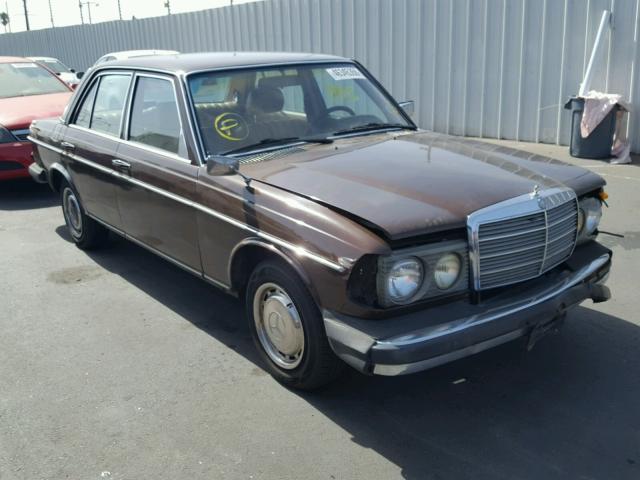 WDBAB23AXBB261916 - 1981 MERCEDES-BENZ 240 D BROWN photo 1