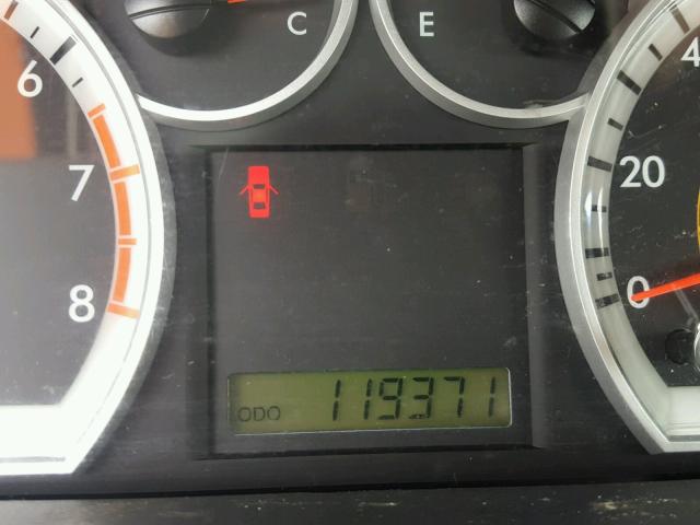 KL1TD5DE5AB099352 - 2010 CHEVROLET AVEO LS RED photo 8