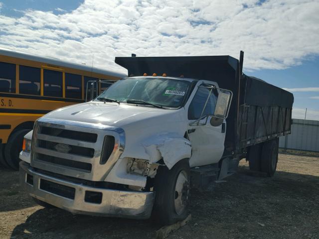 3FRNF65F07V515069 - 2007 FORD F650 SUPER WHITE photo 2