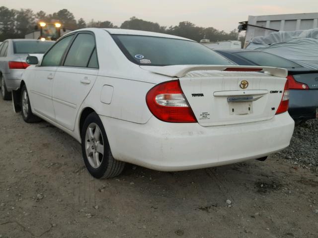 JTDBF32K820006896 - 2002 TOYOTA CAMRY LE 白色 照片 3