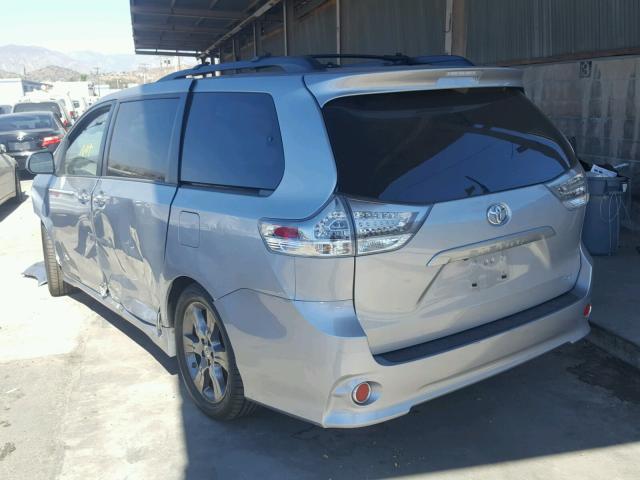 5TDXK3DC1FS676610 - 2015 TOYOTA SIENNA SPO SILVER photo 3