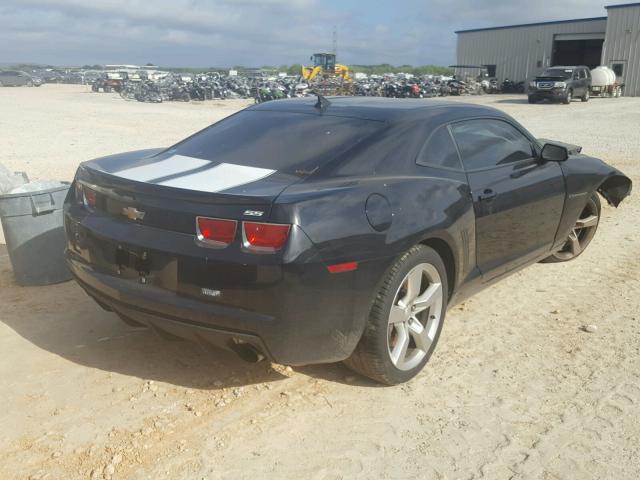2G1FJ1EJ2B9104702 - 2011 CHEVROLET CAMARO SS Negro foto 4