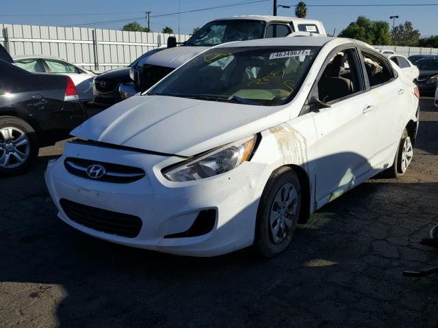 KMHCT4AEXGU122952 - 2016 HYUNDAI ACCENT SE WHITE photo 2