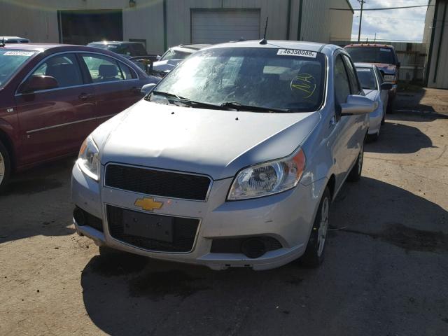KL1TD6DE2AB047957 - 2010 CHEVROLET AVEO LS SILVER photo 2