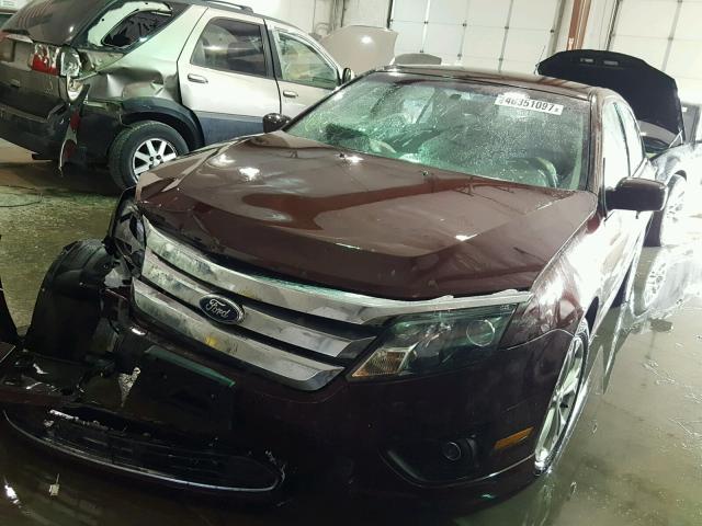 3FAHP0HA7CR157868 - 2012 FORD FUSION SE MAROON photo 2