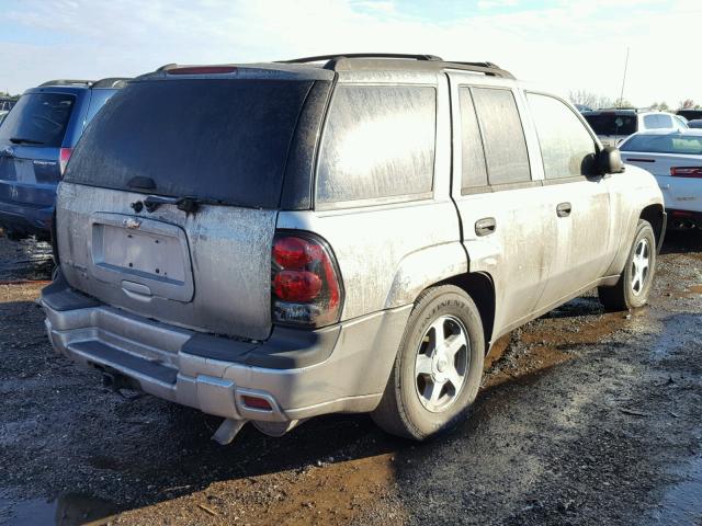 1GNDT13S162111088 - 2006 CHEVROLET TRAILBLAZE SILVER photo 4