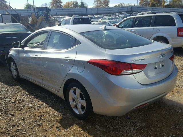 5NPDH4AE2DH310106 - 2013 HYUNDAI ELANTRA GL SILVER photo 3