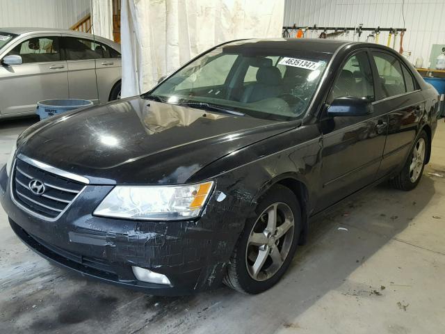 5NPEU46F99H457841 - 2009 HYUNDAI SONATA SILVER photo 2