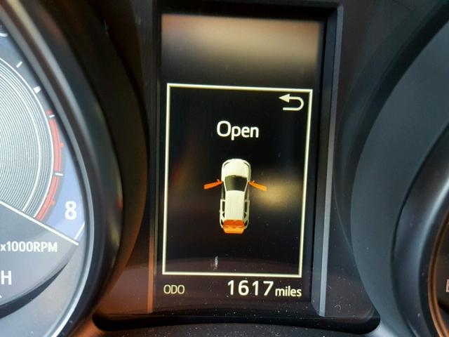 JTNKARJE2JJ556161 - 2018 TOYOTA COROLLA IM BLACK photo 8