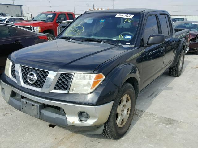 1N6AD09U77C406216 - 2007 NISSAN FRONTIER C BLACK photo 2