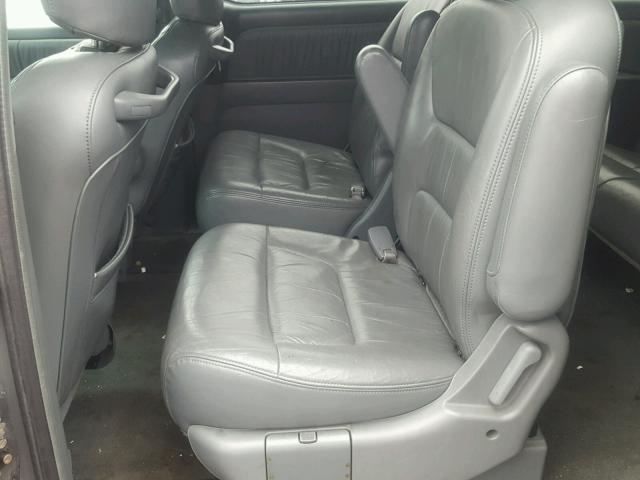 2HKRL18012H551875 - 2002 HONDA ODYSSEY EX GRAY photo 6