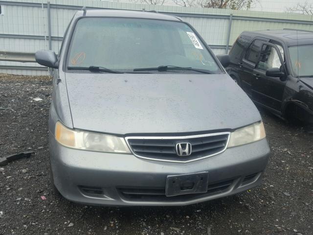 2HKRL18012H551875 - 2002 HONDA ODYSSEY EX GRAY photo 7