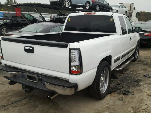 2GCEC19T721258104 - 2002 CHEVROLET SILVERADO SILVER photo 4