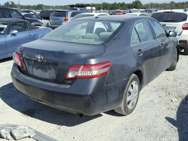 4T4BF3EK7AR052563 - 2010 TOYOTA CAMRY BASE GRAY photo 4