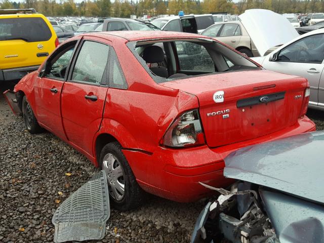 1FAHP34N66W119219 - 2006 FORD FOCUS RED photo 3