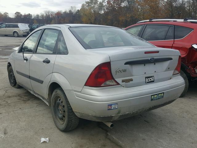 1FAFP33P14W149994 - 2004 FORD FOCUS LX SILVER photo 3