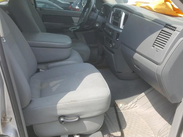 1D7KS28A77J615599 - 2007 DODGE RAM 2500 S ვერცხლისფერი ფოტო 5