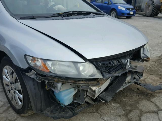 2HGFA165X9H530289 - 2009 HONDA CIVIC LX SILVER photo 9