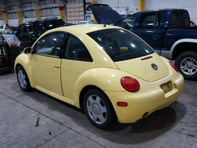 3VWCS21CX1M423997 - 2001 VOLKSWAGEN NEW BEETLE 黄色 照片 3