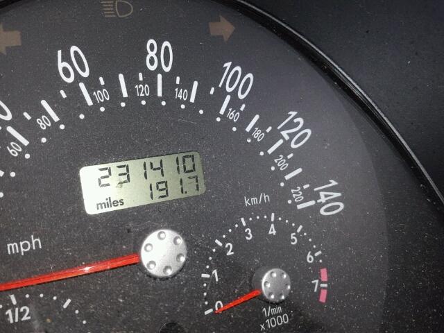 3VWCS21CX1M423997 - 2001 VOLKSWAGEN NEW BEETLE 黄色 照片 8