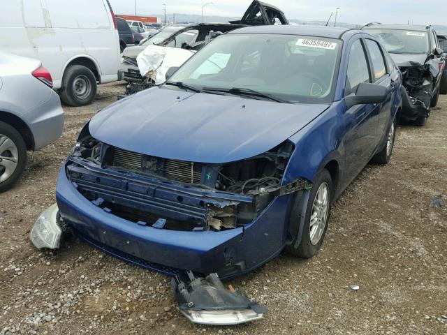 1FAHP35N59W110854 - 2009 FORD FOCUS BLUE photo 2