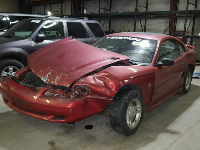 1FALP4048TF173078 - 1996 FORD MUSTANG RED photo 2