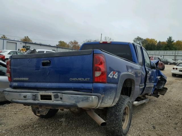 1GCHK29U53E152247 - 2003 CHEVROLET SILVERADO BLUE photo 4