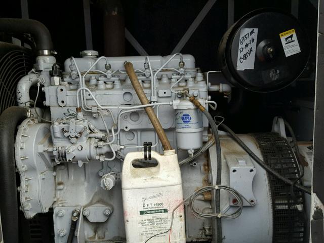 16MJ11014WD022397 - 1998 TRLR GENERATOR GRAY photo 7