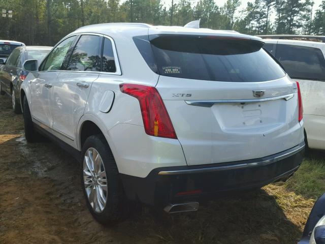 1GYKNCRS6HZ267158 - 2017 CADILLAC XT5 PREMIU WHITE photo 3