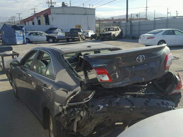 4T1BK3EK8BU614977 - 2011 TOYOTA CAMRY SE GRAY photo 3