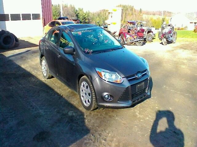 1FAHP3F27CL296961 - 2012 FORD FOCUS SE GRAY photo 1