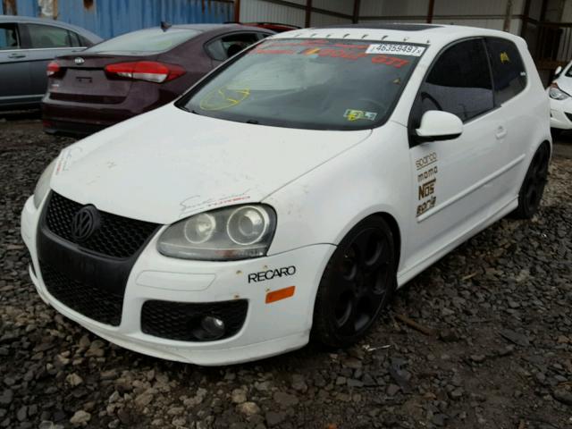 WVWEV71K08W060949 - 2008 VOLKSWAGEN GTI WHITE photo 2