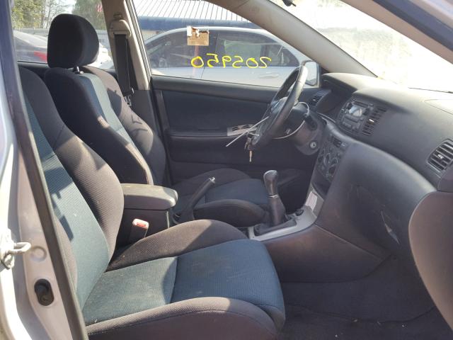 2T1BY30E65C408644 - 2005 TOYOTA COROLLA XR 银色 照片 5