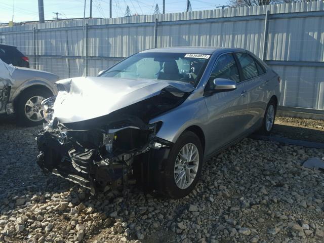 4T1BF1FK4GU166073 - 2016 TOYOTA CAMRY LE SILVER photo 2