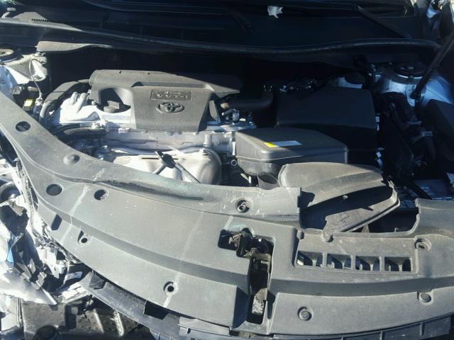 4T1BF1FK4GU166073 - 2016 TOYOTA CAMRY LE 银色 照片 7