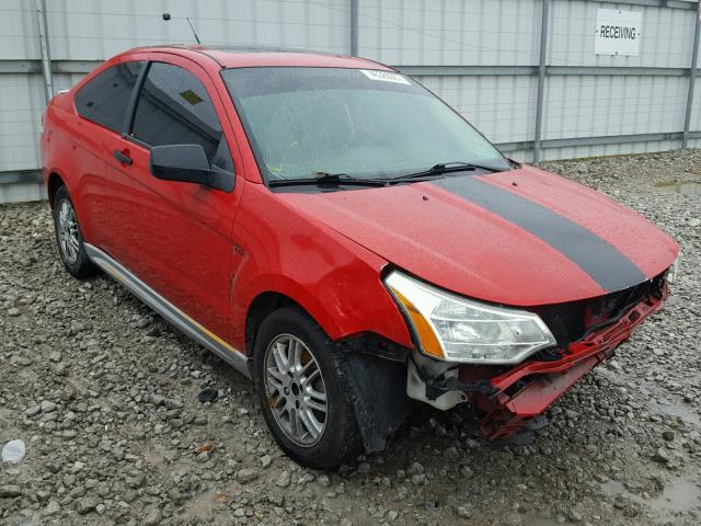 1FAHP33N88W231122 - 2008 FORD FOCUS SE RED photo 1