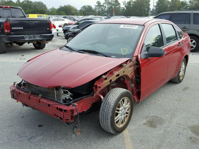 1FAHP35N19W242428 - 2009 FORD FOCUS SE RED photo 2