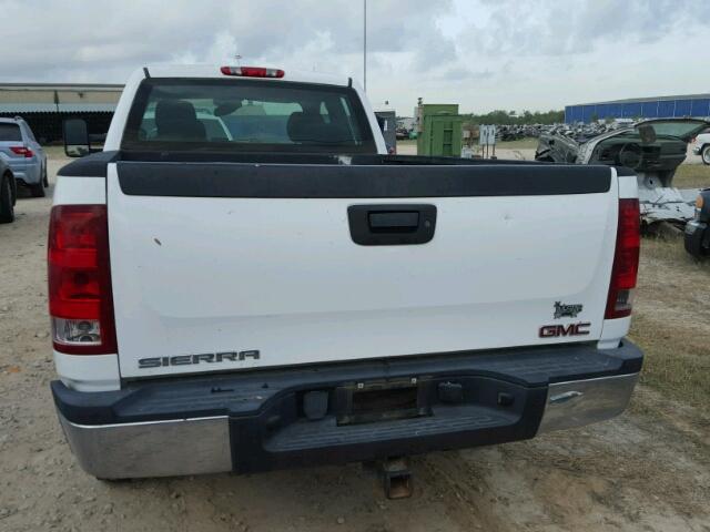 1GTHC49K69E110556 - 2009 GMC SIERRA C25 WHITE photo 9