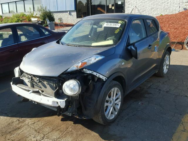 JN8AF5MR3DT221285 - 2013 NISSAN JUKE S GRAY photo 2