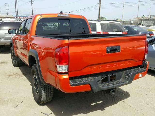 3TMCZ5AN7HM088600 - 2017 TOYOTA TACOMA DOU ნარინჯისფერი ფოტო 3
