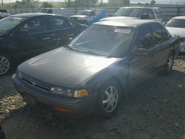 1HGCB7541NA061808 - 1992 HONDA ACCORD DX BROWN photo 2